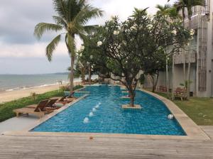 Bari Lamai Resort