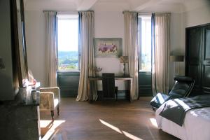 Maisons d'hotes La vie de chateau : Chambre Double - Vue sur Montagne