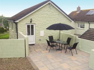 Cozy Apartment in Wisemans Bridge with Terrace