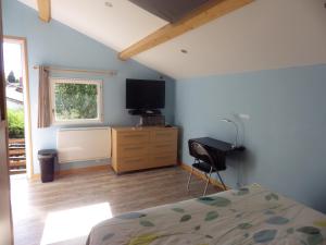 B&B / Chambres d'hotes chez gus : Chambre Double avec Salle de Bains Privative - Non remboursable