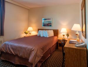 Travelodge by Wyndham Winnipeg Airport West
