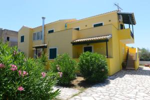 Roula's Studios & Apartment Corfu Greece