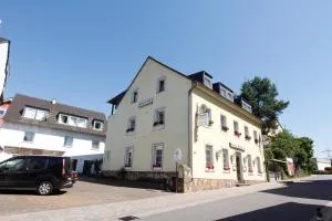 施图本安德亚酒店 - 乌尔班