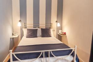 Small Double Room room in B&B Di Piazza Del Duomo