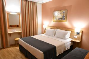 Triple Room with Balcony room in Onar Pension