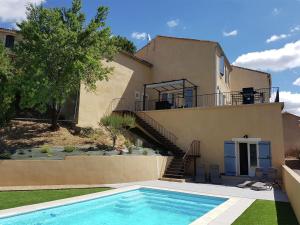 Villas Luxurious Villa in Montouliers with Private Pool : Villa 4 Chambres