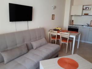 Rogala Apartments in Royal Sun Complex
