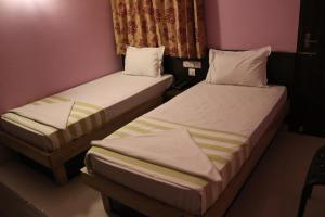 Jeyam Residency