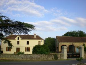 Penzion Chambre d'hotes Yanna Jû-Belloc Francie