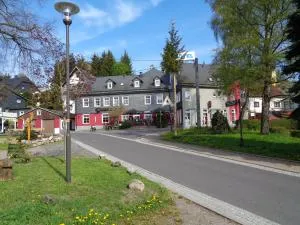 Pension & Gasthof "Am Park" UG - Stützerbach