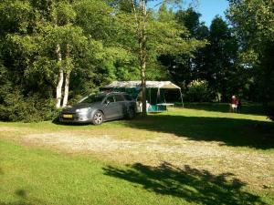 Campings Camping Le Canoe : photos des chambres