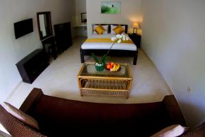 Phòng Deluxe (2 Người lớn + 1 Trẻ em) (Deluxe Room (2 Adults + 1 Child))