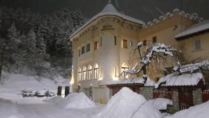 The Castle Hotel image 3