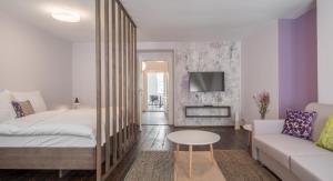 One Bedroom Apartment Marcus room in Mordecai Twelve