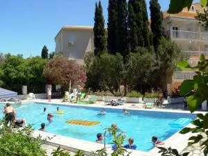 Ipsos Beach Hotel - Nisakion