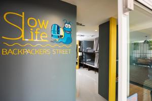 Backpacker Street Airport Place