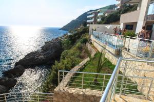 4 csillagos apartman Nautilus Apartments Dobra Voda Montenegró