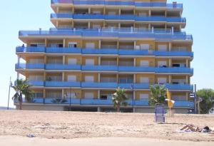 Apartamento con aire acondicionado en 1ª linea de playa edificio Molí de Vent