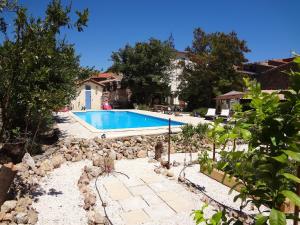 Maisons d'hotes L Ancien Moulin a Huile : photos des chambres