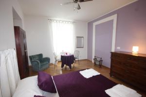 Double or Twin Room with Private External Bathroom