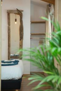 Ocean Garden Surf Lodge photo 24