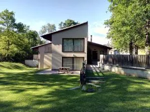 Cal Cisteller - 莱斯普莱西斯