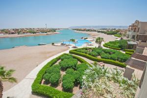 Apartment Overlooking Pool & Lagoon for Rent in Sabina El Gouna Egypt