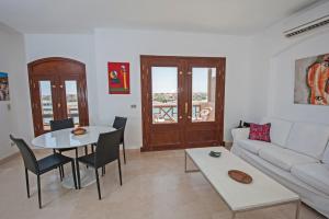 Apartment Overlooking Pool & Lagoon for Rent in Sabina El Gouna Egypt