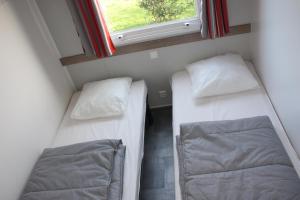 Mobile Home (3 Adults) - 25m2 room in Camping le Rhône ex camping de Tournon hpa