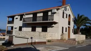 Apartments Orlić - Sali