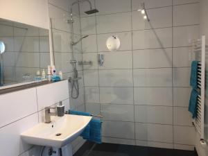 AusZeit Nähe Airport