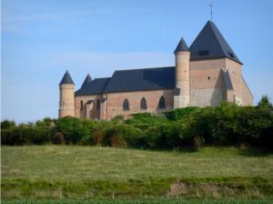 Maisons de vacances Les Pommes d'Or : Maison 5 Chambres