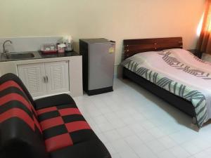 Condo Muang Thong