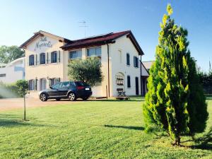 Pension Villa Myosotis Mirano Italien