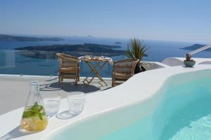 Cocoon Suites Santorini Greece