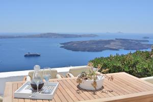 Cocoon Suites Santorini Greece