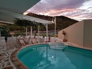 Vassilis Retreat - Karyá