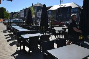 滕普斯佳肴旅馆 - Carlsbourg