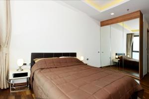 Peak Towers Condominium