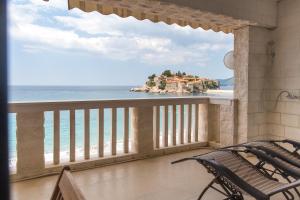 Saint Stefan Apartments - 4hvězdičkové hotely ve městě Sveti Stefan