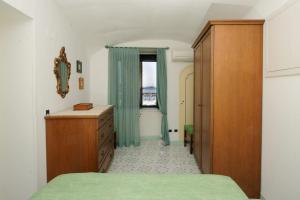 Thats Atrani, Amalfi Coast beach front apartment