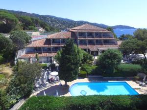 83 Hotel photo 6