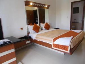 Lotus Comfort - A Pondy Hotel