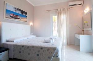 Brentanos Apartments - A - View of Paradise Corfu Greece