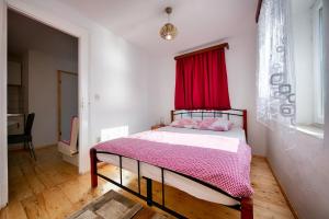 Apartments Nikola Vidović