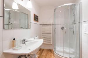 Double Room with Mountain View room in Saleghes Mountain Residence