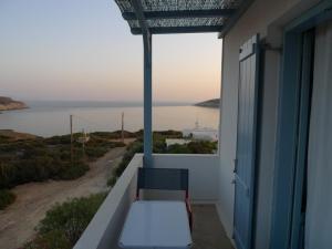 Oliaros seaside lodge Antiparos Greece