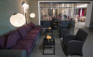 Hotels Logis Aux Maisons : photos des chambres