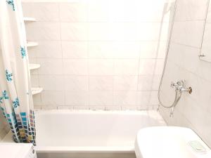 Apartment with Balcony room in Grina Apartments