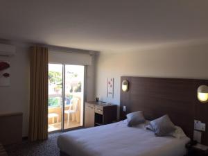 Hotels Le Galion Hotel et Restaurant Canet Plage - Logis : photos des chambres